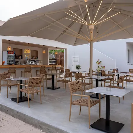 Calypso Hotel